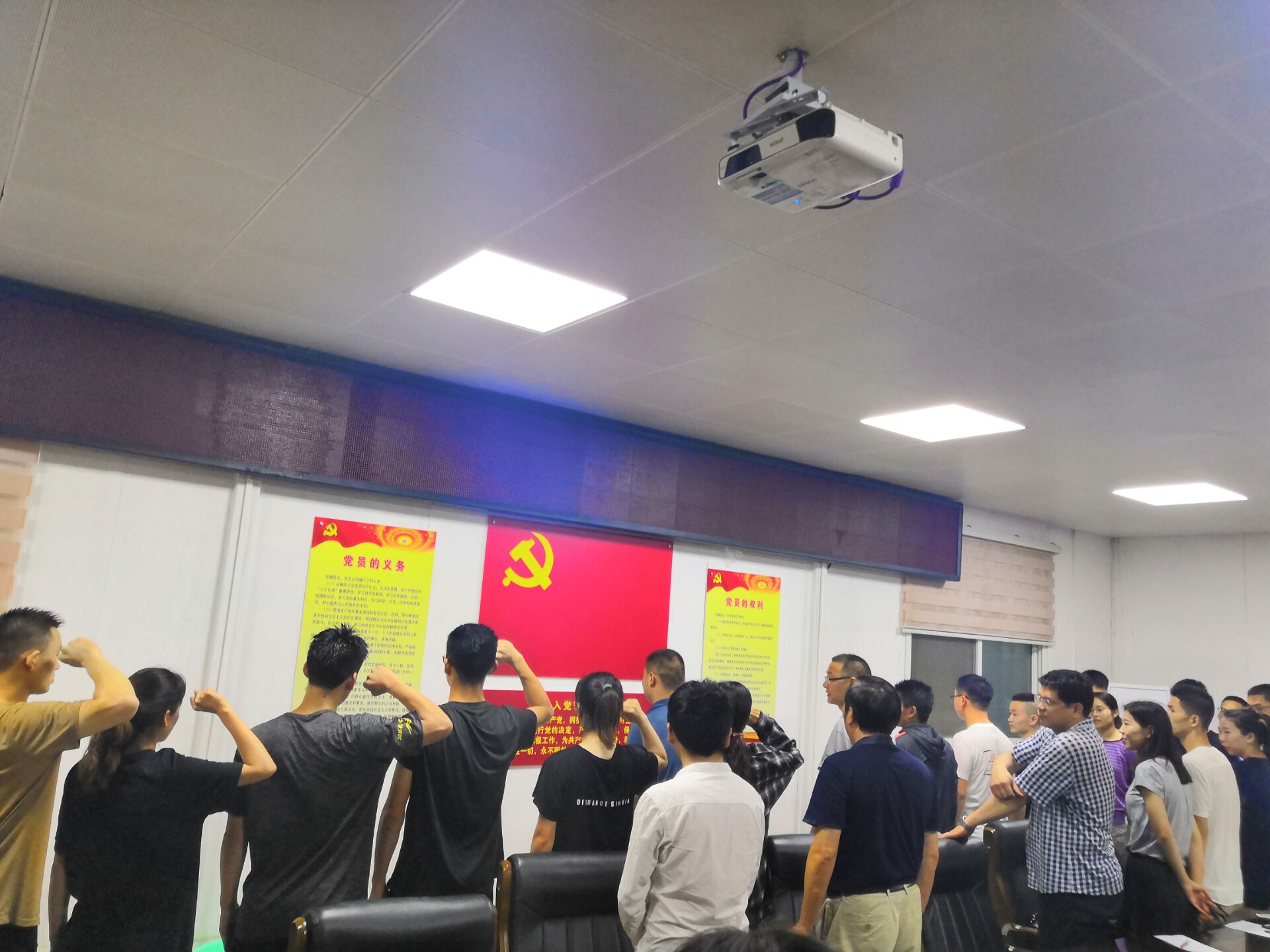 QQ图片20190606151313.jpg QQ图片20190606151313.jpg